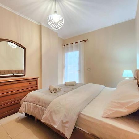 One Bd Flat Near Center With 24H Self Check In Apartment Tirana Exterior photo